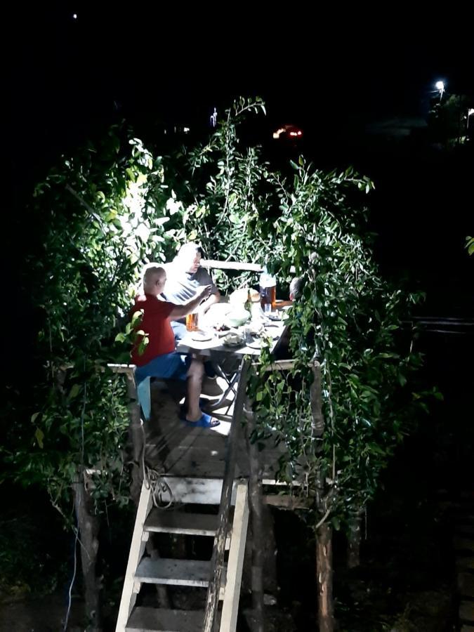 Guest House Godogani Bagian luar foto