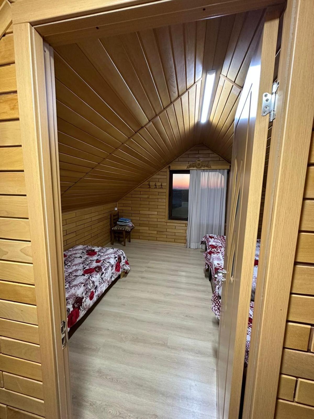 Guest House Godogani Bagian luar foto