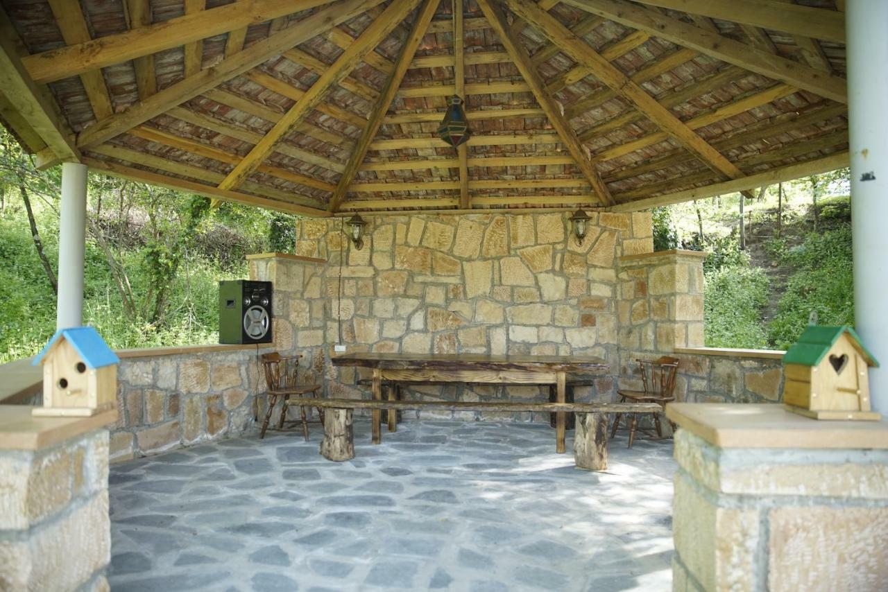 Guest House Godogani Ruang foto